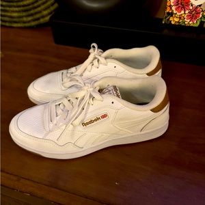 NWT — men’s Reebok size 7, fit like size 8.5 women’s.